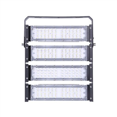 Ledverlichting voor buitentennisbaan