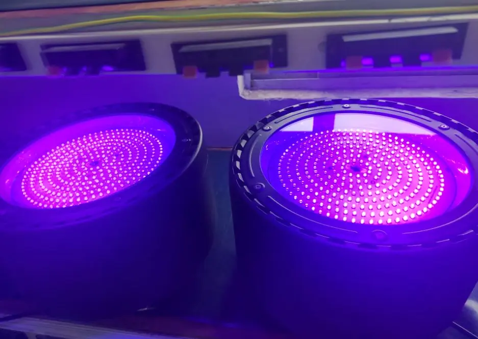 UV-LED-lamp voor fotochemische reactie